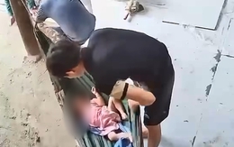 Góc dễ thương: Các chú thợ xây thay phiên nhau đưa võng cho thiên thần nhỏ