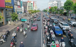 Nghĩ về cái 'gan' trên đường Cộng Hòa