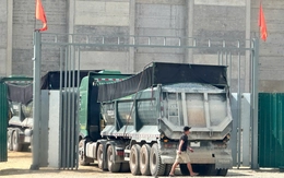 Loạt xe đầu kéo ben hàng chục tấn ngang nhiên chạy vào đường cấm ở Đà Nẵng