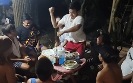Khi nhóm bạn thân chơi với nhau cùng chung một tần số