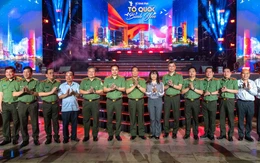 Chuỗi sự kiện 'Tổ quốc bình yên' tri ân nhân dân đã đồng hành cùng lực lượng an ninh