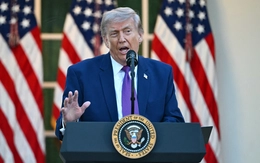 Ông Trump nói Iran đã liên lạc xin dừng tấn công, Tehran phủ nhận