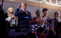 Dùng dằng cuộc chiến, cảnh báo từ việc ông Trump bị la ó tại trận chung kết NBA