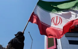 Iran chỉ trích việc ông Trump ‘khăng khăng’ đòi ký thỏa thuận vào ngày sinh nhật của mình