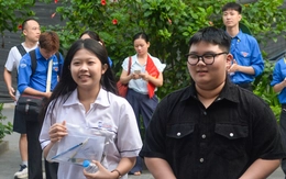 Tuyển sinh lớp 10