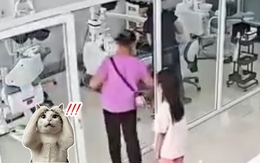 Người phụ nữ quê một cục vì cửa kính cường lực quá trong