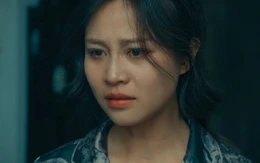 Dưới ô cửa sáng đèn gây chú ý bởi chi tiết 'ngoại tình'