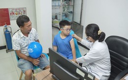 100 trẻ em có hoàn cảnh đặc biệt được dự phòng cúm miễn phí