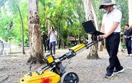 Dùng radar xuyên đất tìm kiếm hài cốt liệt sĩ tại công viên Lê Thị Riêng, phát hiện nhiều dị thường
