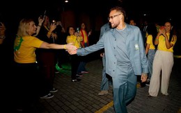 Tuyển Brazil mang 10 tấn hành lý và 'xe cứu thương di động' đến Mỹ dự World Cup