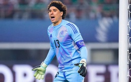 Ochoa dự 6 World Cup nhưng không được huy hiệu Legacy như Messi