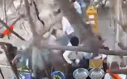 Video sập mái đền khiến 7 người chết, 25 người bị thương ở Ấn Độ