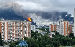 Ukraine lại tấn công Matxcơva, nhiều sân bay đóng cửa