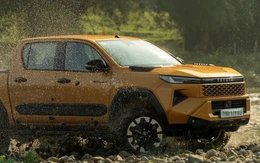 Toyota Hilux giữ nhịp doanh số, chờ sóng phục hồi sau chính sách mới
