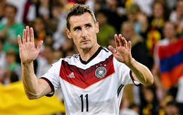 Huyền thoại Klose phản ứng ra sao sau khi Messi phá kỷ lục World Cup?