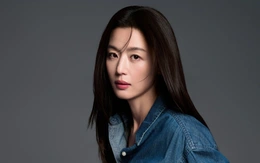 Thời trang bất chấp tuổi tác của 'mợ chảnh' Jun Ji Hyun