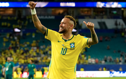 Neymar khóc khi trở lại và nhận tràng pháo tay lớn nhất World Cup