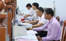 Quảng Ngãi thu hồi tiền hỗ trợ 416 cán bộ không đủ điều kiện sau sáp nhập