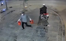 Khởi tố 3 người ném dầu nhớt thải vào cửa hàng quần áo ở Nghệ An