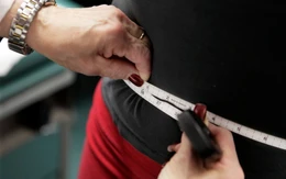 Cậu bé 7 tuổi qua đời vì béo phì, nặng hơn 115kg