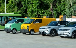 Chủ xe điện BYD nay có thể sạc chung trụ với xe buýt Kim Long
