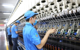 Sản xuất công nghiệp tăng trưởng tích cực, kim ngạch xuất nhập khẩu tăng mạnh