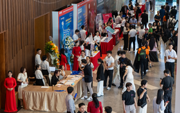 Diễn đàn Tài chính Việt Nam 2026 tại Đà Nẵng quy tụ hàng trăm diễn giả thế giới, thu phí tham dự