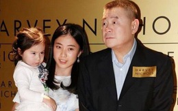Cô bé 7 tuổi từng được tặng viên kim cương 1.000 tỉ giờ ra sao?