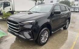 Tin tức giá xe: Isuzu mu-X giảm tới 115 triệu tại đại lý, SUV D nhảy xuống 'đọ giá' Mazda CX-5
