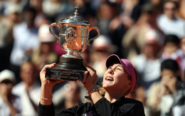 Kết thúc câu chuyện cổ tích của Chwalinska, Andreeva đoạt Grand Slam đầu tiên trong sự nghiệp