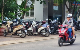 Quảng Ngãi thu phí sử dụng tạm thời vỉa hè, lòng đường từ 1-7: Ai phải nộp, ai được miễn?