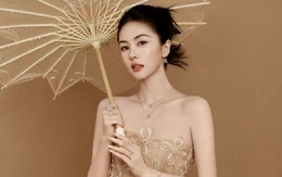 Bạch Lộc lên bìa Madame Figaro diện chiếc đầm màu nude khả ái của nhà thiết kế Việt