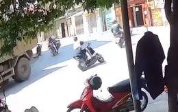 Thanh niên ôm cua tốc độ bàn thờ lao gọn vào nhà dân
