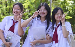 Hai thủ khoa tốt nghiệp THPT cùng đạt 38,5 điểm