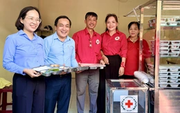 Bình Tân khai trương 'Quán cơm Nghĩa Tình', chăm lo bữa ăn cho người lao động thu nhập thấp