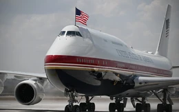 Đưa tin Air Force One mới thiếu tính năng an ninh, nhiều phóng viên báo New York Times nhận trát hầu tòa