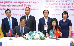 Việt Nam - Campuchia triển khai vận tải liên vận quốc tế qua cặp cửa khẩu Tân Nam - Meun Chey