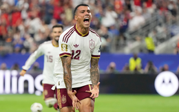 Tây Ban Nha dựng kỷ lục khó bị xô ngã ở World Cup