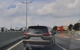 Chạy chậm, chuyển liên tiếp hai làn trên cao tốc, tài xế bị phạt gần 6 triệu đồng