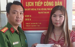 Công an phường hỗ trợ người phụ nữ ở Vĩnh Long nhận lại 50 triệu đồng chuyển nhầm