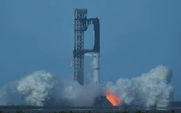 SpaceX hủy phóng tàu vũ trụ lớn và mạnh nhất thế giới ngay giây cuối