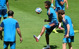Tây Ban Nha hủy buổi tập cuối trước trận chung kết World Cup 2026 vì... mưa bão 