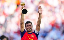 Cổ động viên tranh luận việc Rodri giành Quả bóng vàng World Cup 2026