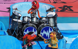 Thích thú dàn nhân vật Muppets và Sesame Street xuất hiện tại show chung kết World Cup 2026