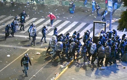 Nhiều CĐV Argentina bị bắt sau khi xô xát vì đội nhà thua trận tại World Cup 2026