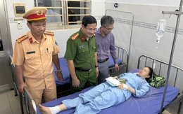 Nữ sinh thoát chết trong vụ cháy xe khách: 'Vừa nhảy xuống, quay lại xe đã cháy phừng phực'