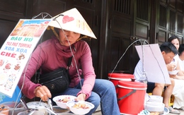 Video chị bán chè 'bắn' 5 thứ tiếng ở Hội An: Tự học ngoại ngữ để bán hàng và chỉ đường du khách