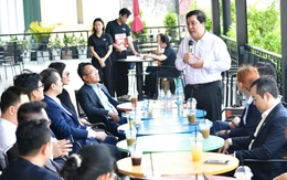 'Cà phê chứng khoán' cùng Tuổi Trẻ: Chuyên gia nói nhiều cổ phiếu đang hấp dẫn hơn, nhưng nhà đầu tư cần nhìn xa