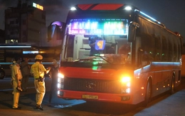 Nhiều tài xế xe khách không quẹt thẻ giám sát hành trình để đối phó bị lập biên bản