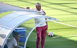 HLV Mourinho ra mắt Real Madrid ở 'trận giao hữu kỳ lạ'